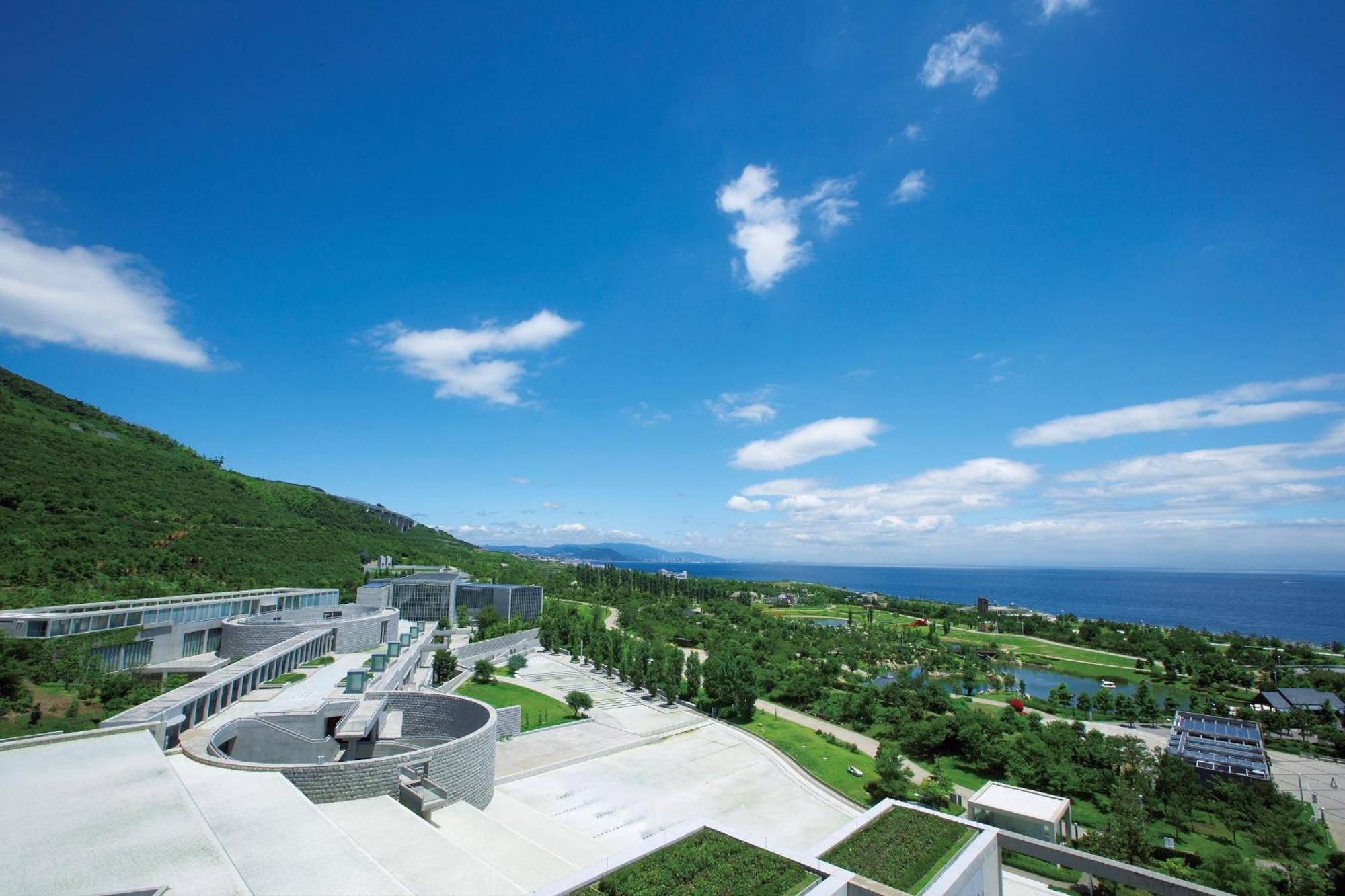 Готель Grand Nikko Awaji Екстер'єр фото