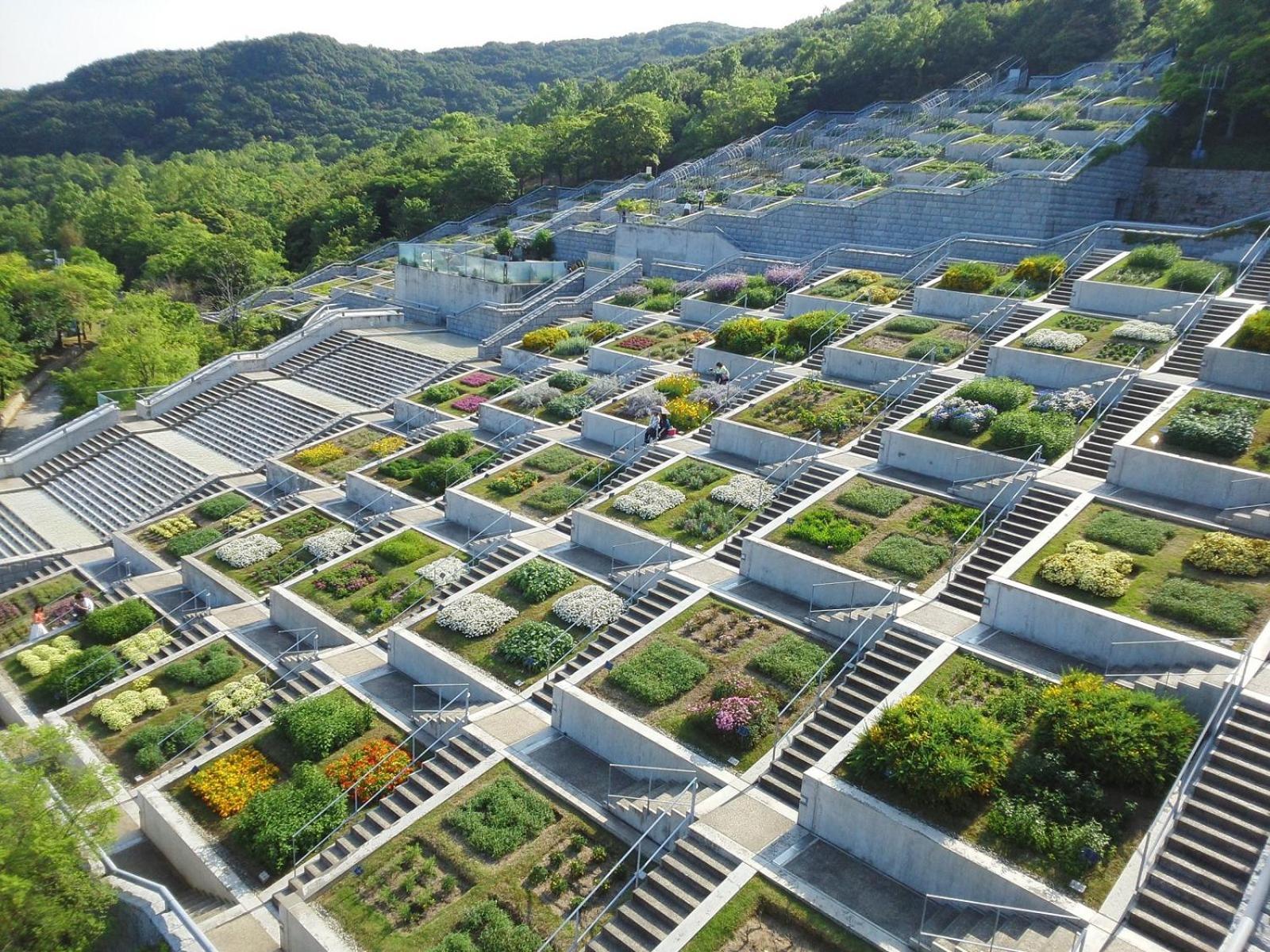 Готель Grand Nikko Awaji Екстер'єр фото